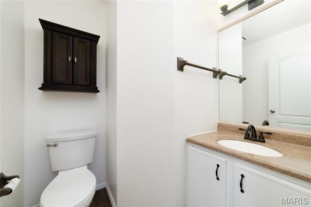 1272 Ashford Place Drive, O'fallon, MO 63366