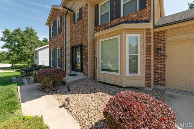 1272 Ashford Place Drive, O'fallon, MO 63366