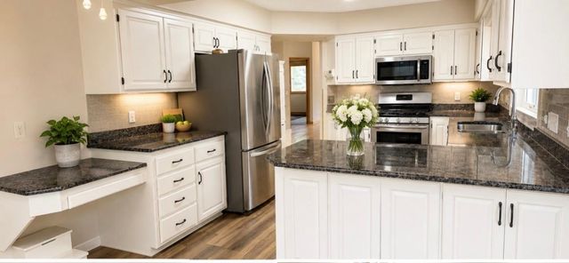 5690 Dunlap Avenue N, Shoreview, MN 55126