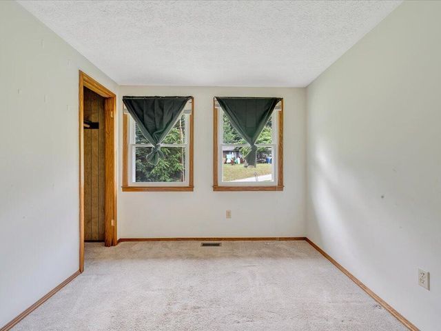 82 Forest Hill DR, Collinsville, VA 24078