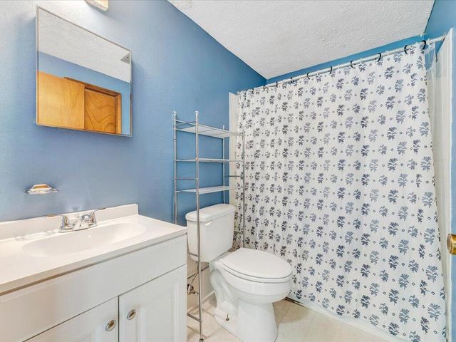 82 Forest Hill DR, Collinsville, VA 24078