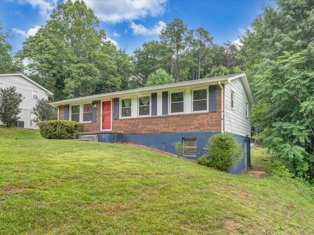 82 Forest Hill DR, Collinsville, VA 24078