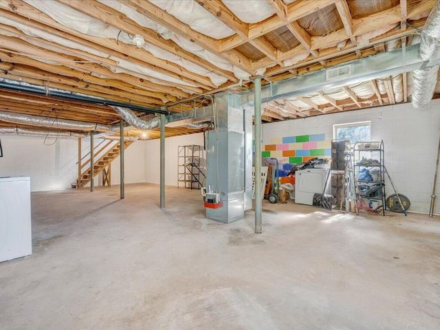 82 Forest Hill DR, Collinsville, VA 24078