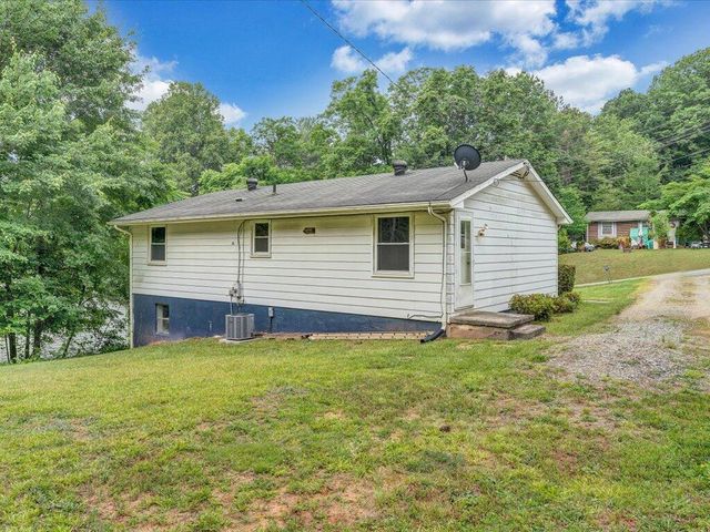 82 Forest Hill DR, Collinsville, VA 24078