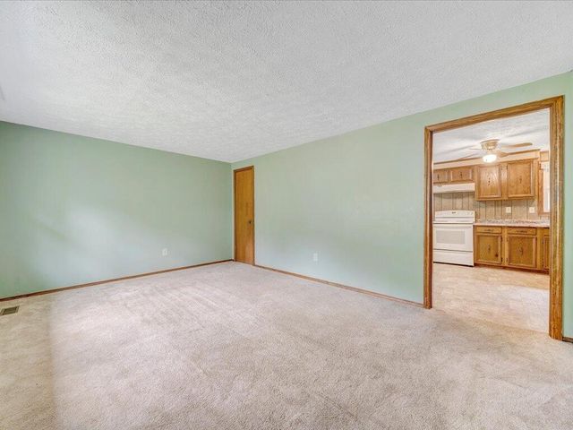 82 Forest Hill DR, Collinsville, VA 24078