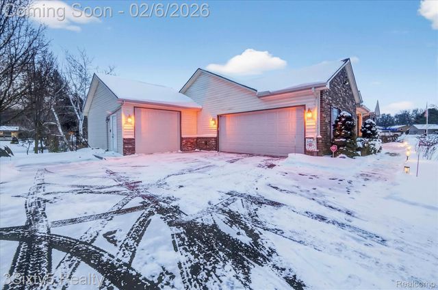 4730 Bretton Lane, Highland Charter Township, MI 48356