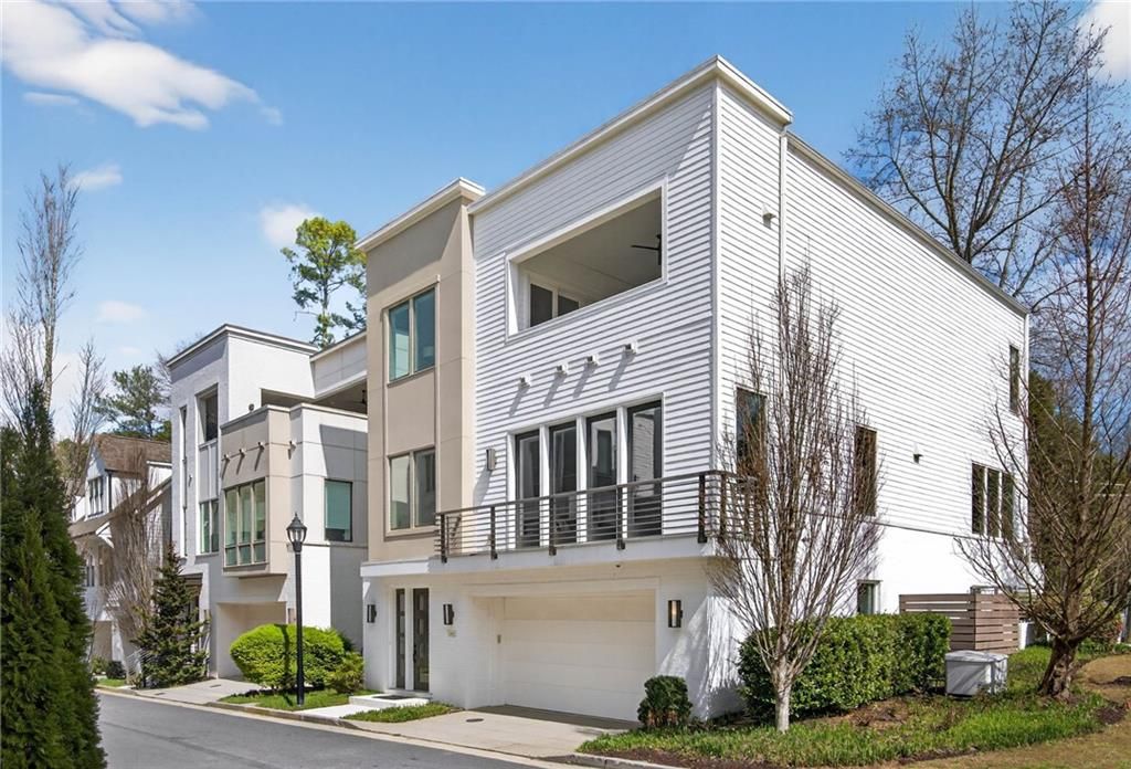 4005 Hazel Nut Lane, Atlanta, GA 30342