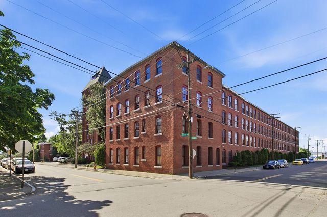 470 Silver St Apt 209, Manchester, NH 03103