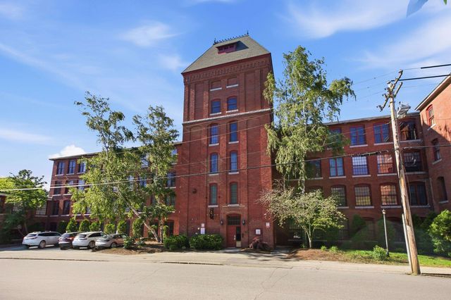 470 Silver St Apt 209, Manchester, NH 03103