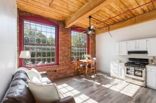 470 Silver St Apt 209, Manchester, NH 03103