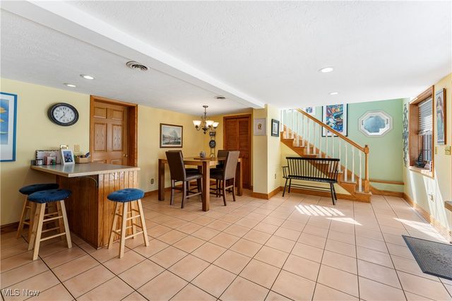 115 Spruce Drive NW, North Canton, OH 44720