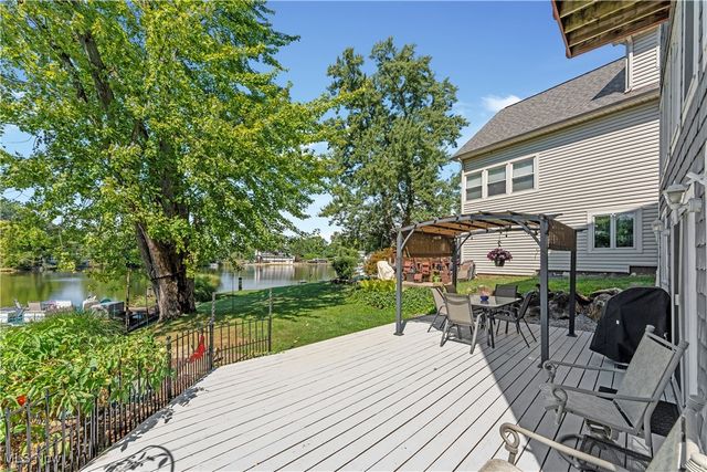 115 Spruce Drive NW, North Canton, OH 44720