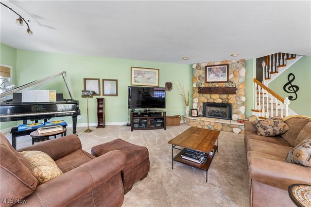 115 Spruce Drive NW, North Canton, OH 44720