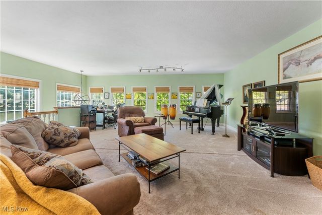 115 Spruce Drive NW, North Canton, OH 44720