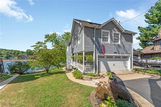 115 Spruce Drive NW, North Canton, OH 44720