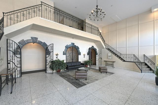 370 W Broadway 1A, Long Beach, NY 11561