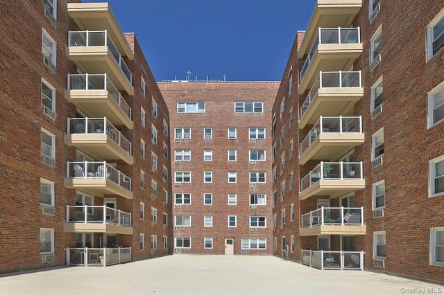 370 W Broadway 1A, Long Beach, NY 11561