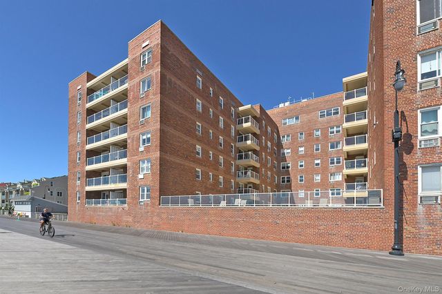 370 W Broadway 1A, Long Beach, NY 11561