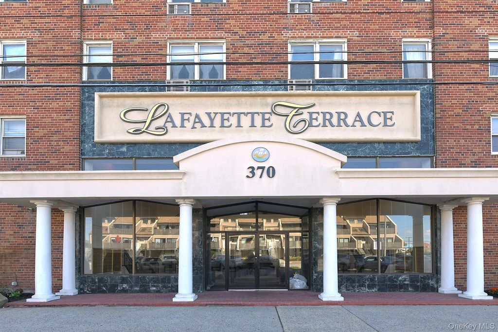 370 W Broadway 1A, Long Beach, NY 11561 — photo 2