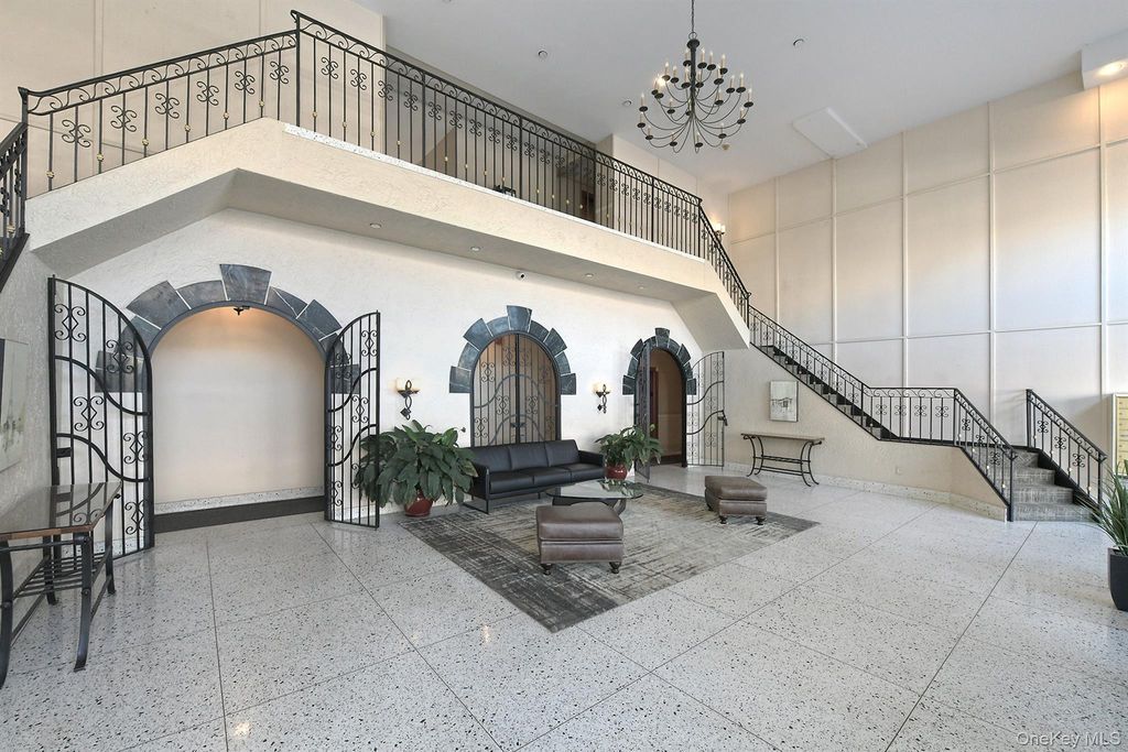 370 W Broadway 1A, Long Beach, NY 11561 — photo 3