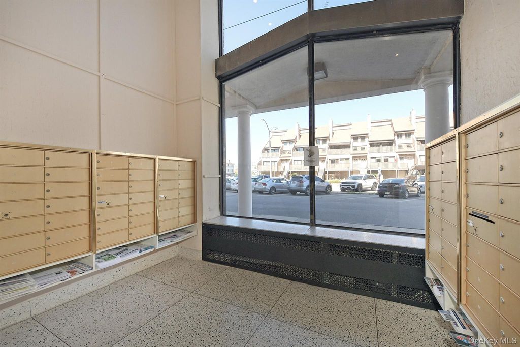 370 W Broadway 1A, Long Beach, NY 11561 — photo 4