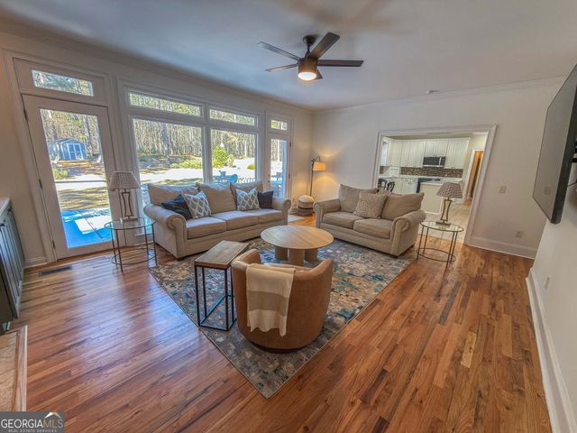 155 Waters Edge Drive, Eatonton, GA 31024