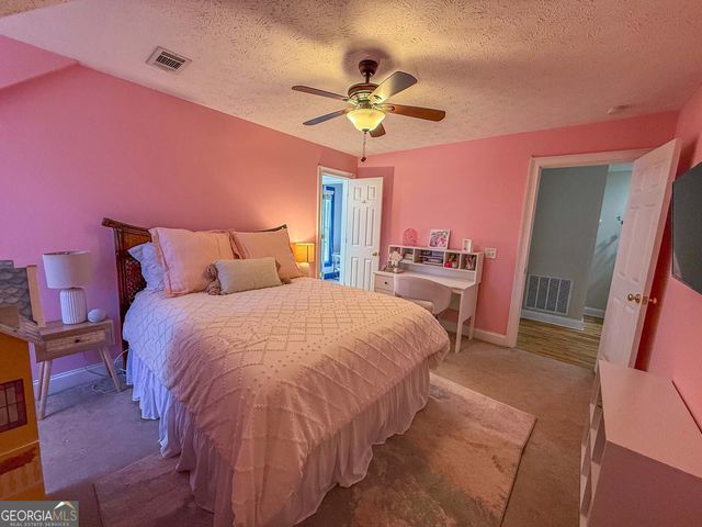 155 Waters Edge Drive, Eatonton, GA 31024