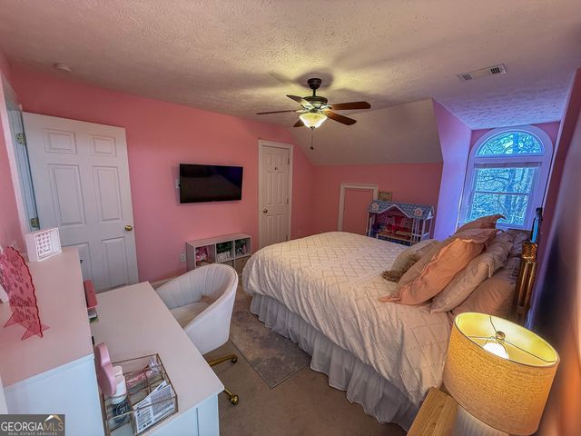 155 Waters Edge Drive, Eatonton, GA 31024