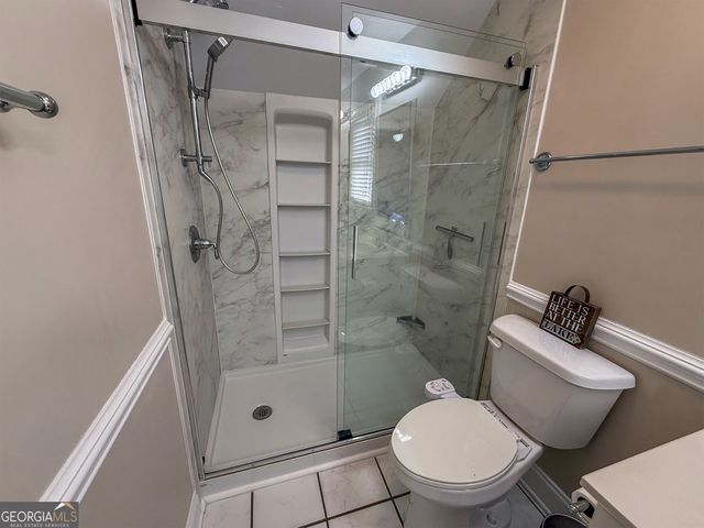 155 Waters Edge Drive, Eatonton, GA 31024