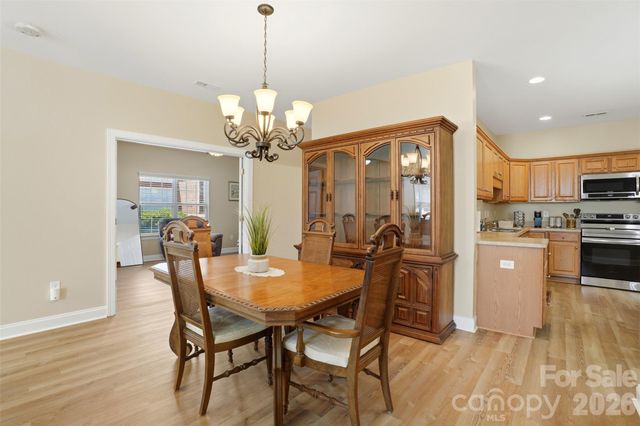 2118 N Castle Court, Matthews, NC 28105