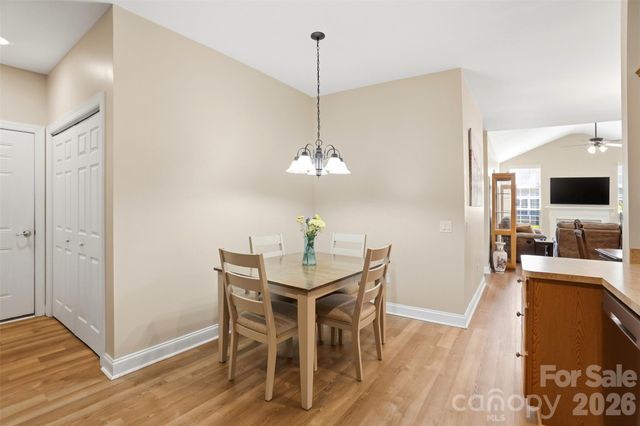 2118 N Castle Court, Matthews, NC 28105