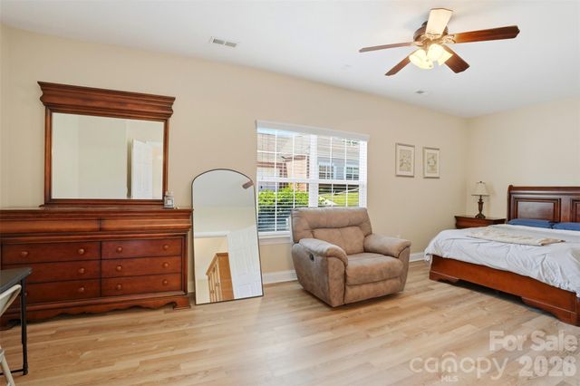 2118 N Castle Court, Matthews, NC 28105