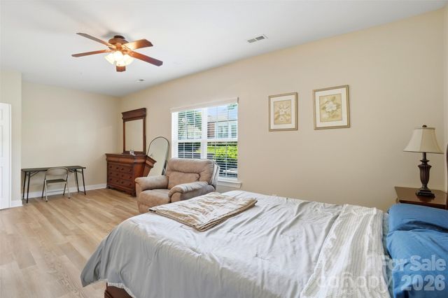 2118 N Castle Court, Matthews, NC 28105