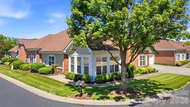 2118 N Castle Court, Matthews, NC 28105