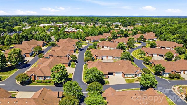2118 N Castle Court, Matthews, NC 28105