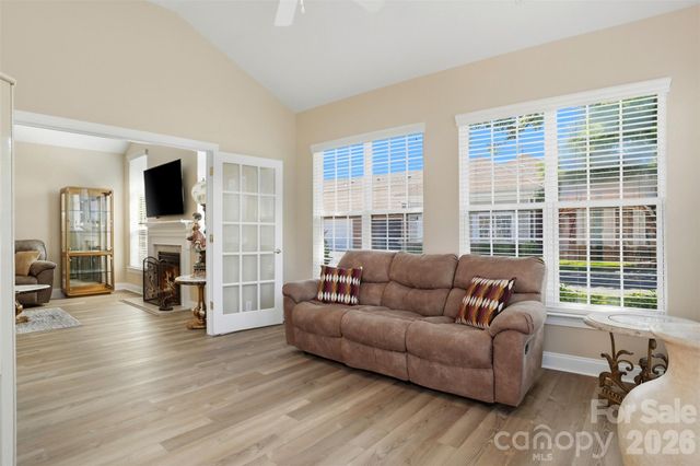 2118 N Castle Court, Matthews, NC 28105