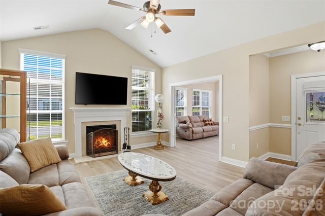 2118 N Castle Court, Matthews, NC 28105