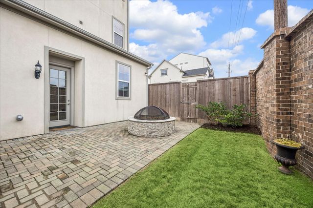 3622 Somerset York Lane, Houston, TX 77055