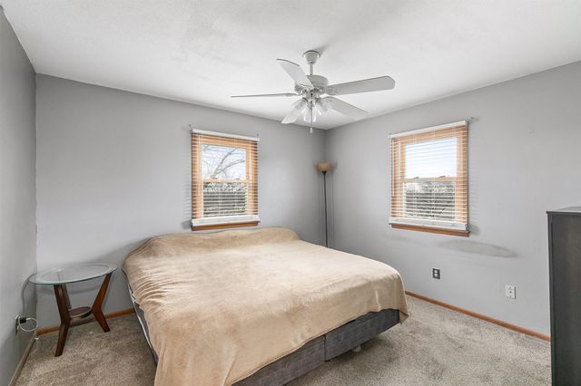 4691 Parkview Drive, Pleasant Hill, IA 50327