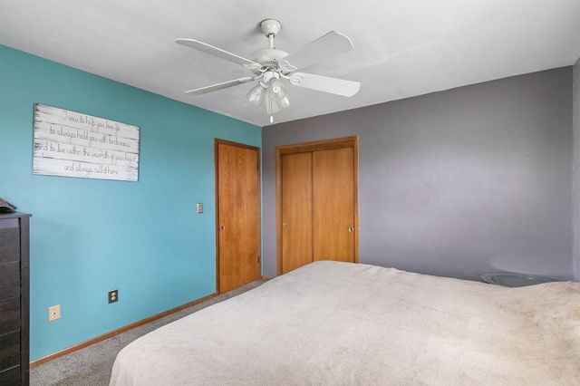 4691 Parkview Drive, Pleasant Hill, IA 50327