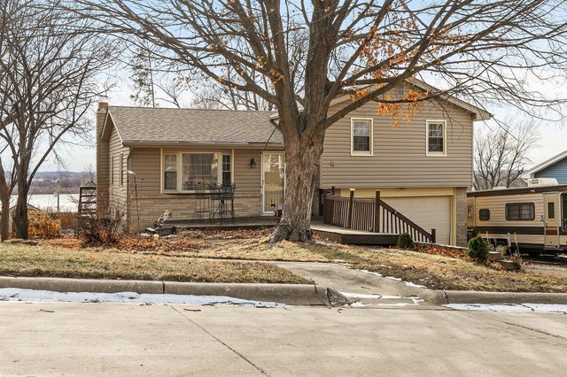 4691 Parkview Drive, Pleasant Hill, IA 50327