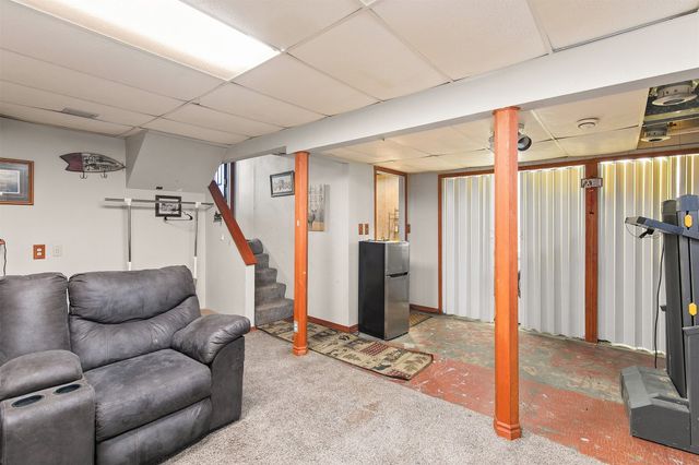 4691 Parkview Drive, Pleasant Hill, IA 50327