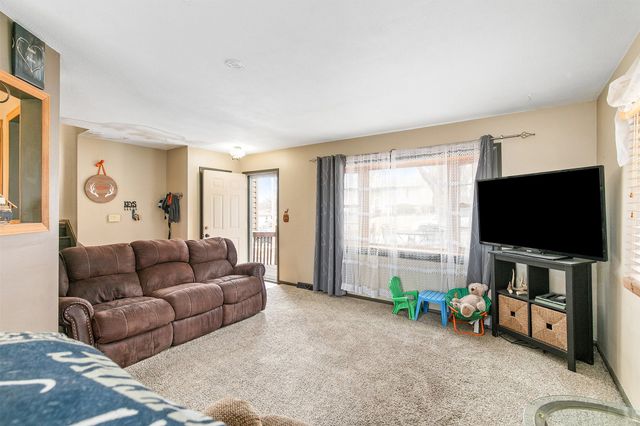 4691 Parkview Drive, Pleasant Hill, IA 50327