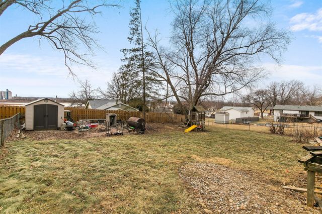 4691 Parkview Drive, Pleasant Hill, IA 50327