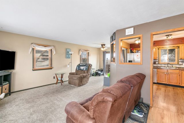 4691 Parkview Drive, Pleasant Hill, IA 50327