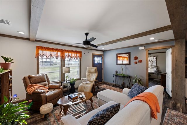 31 Huett Lane, Russellville, AR 72802
