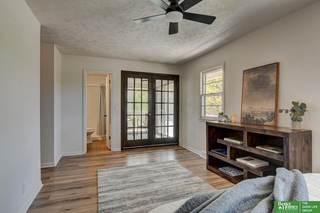 14048 Pierce Street, Omaha, NE 68144
