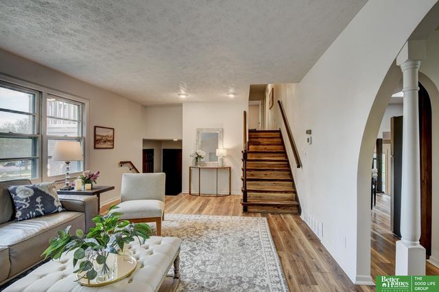 14048 Pierce Street, Omaha, NE 68144