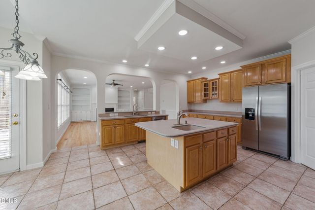 200 Faraday Court, Cary, NC 27518