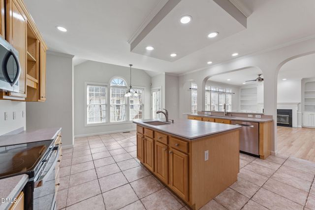 200 Faraday Court, Cary, NC 27518